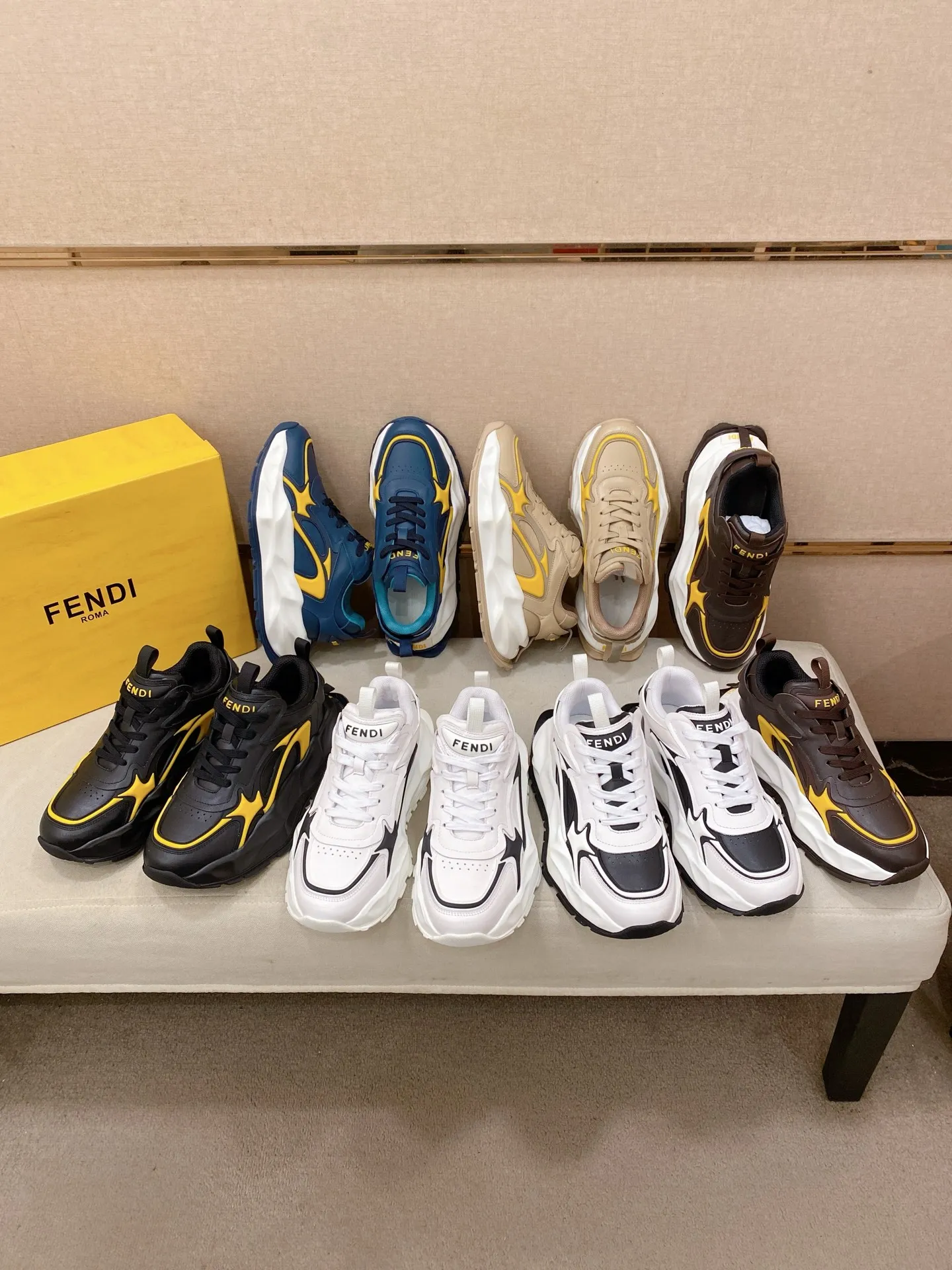 Factory price 580💰 FENDI new model (Fendi) official website 1:1 copy 👊🏻Upper 🇮🇹Imported cowhide🇩🇪Inside imported breathable mesh lining. The original outsole is molded to reflect the identity of every man, and the upper foot is elegant and stable🚶🏻🚶🏻The high-end custom counter original replica📯The shoe last remains unchanged regardless of wind and rain, and can withstand the verification of time🔍️,🔵 Size: 39-45. Can be customized 38-46 non-refundable and non-exchangeable!